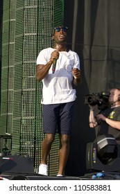 CHELMSFORD - AUG 19: Tinie Tempah Performs At V Festival Chelmsford, AUG 19, 2012 In Chelmsford, UK