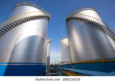 Chemical Industry Tank Storage White Carbon Steel The Tank.