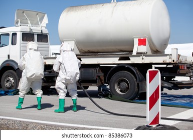 1,099 Chemical Spill Cleanup Images, Stock Photos & Vectors | Shutterstock