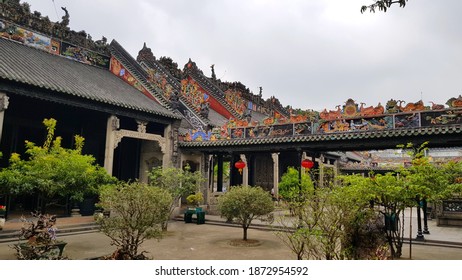 Chen Clan Ancestral Hall academic temple (Guangdong Folk Art Museum) in Guangzhou. - Shutterstock ID 1872954592