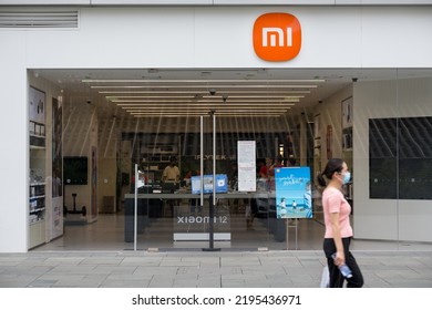 CHENGDU, CHINA - 19th Aug 2022: Xiao Mi Consumer Electronics Retail Brand Shopfront And Logo