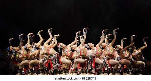 CHENGDU, CHINA - DEC 12: Chinese Dancers Perform Modern Group Dance On Stage At JINCHENG Theater In The 7th National Dance Competition Of China On Dec 12, 2007 In Chengdu, China.