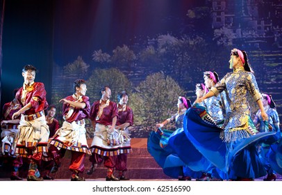 CHENGDU - SEP 27: Chinese Tibetan Ethnic Dance Performed By Song And Dance Troupe Of Danba Tibetan Nationality At Experimental Theater.Sep 27,2010 In Chengdu, China.