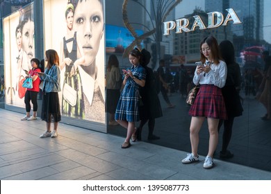 Chengdu, Sichuan / China - May 10 2019: Consumers In Chengdu IFS Shopping District. Most Stores Equip Mobile Payment. Chengdu Is The Most Developed City In South China.