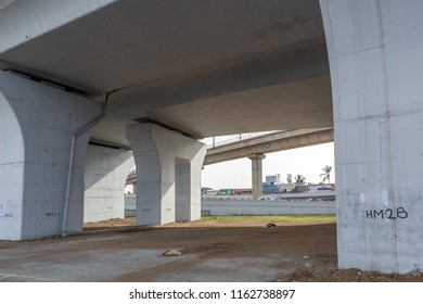 Chennai India July 29 2018 National Highway (known As Kathipaara Junction Near Guindy) Seen Flyover Pillars In Line