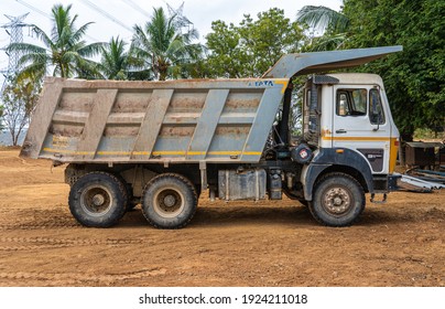 Chennai, Tamil Nadu, India - February 21, 2021: Tata LPK 2518 HD 9S Hylife Is A Tipper Truck For The Mining And Construction Industry With A GVW Of 25,000 Kg And A 9-speed Gearbox. 