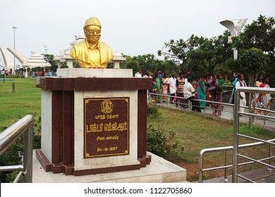  CHENNAI, TAMIL NADU, INDIA, MARCH 31, 2018: MGR Memorial On The Marina Beach In Chennai Built In Memory Of Film Star And Former Chief Minister M G Ramachandran. His Golden Bust In The Evening.