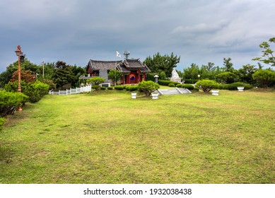 Cheongju, Chungcheongbuk-do, South Korea - July 8, 2017: Scenery Of Dangun(legendary Founding Father Of Gojoseon) Shrine On Top Of Eunjeoksan Mountain