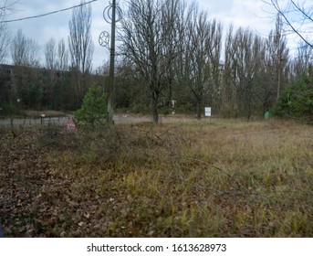 Chernobyl Pripyat Abandoned Exterior Abandoned Buildings With Wild Vegetation