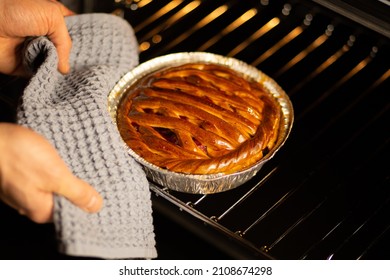 Cherry Pie. Cherry Pie In The Oven. Fresh Pie From The Oven. The Hostess Baked Pastries In The Oven. Summer Dessert. Summer Pie. Thanksgiving Baking
