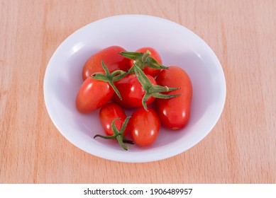 Cherry Tomatoes in a white bowl ingredients
