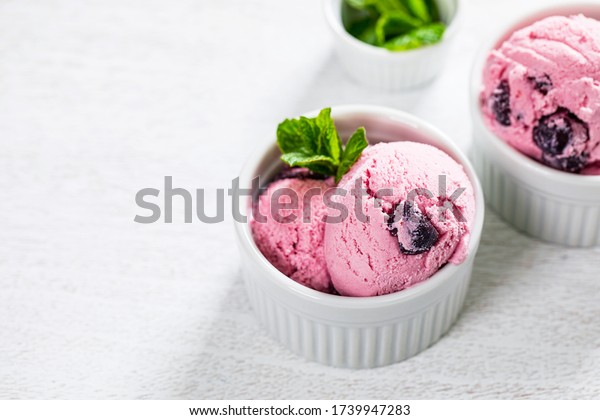 Cherry\
Vanilla Nonfat Frozen Yogurt. Selective\
focus.