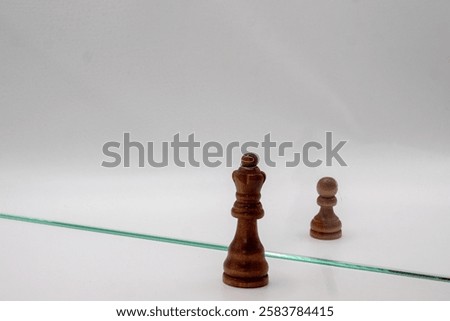 chess pieces, wrong mirror reflection, inferiority complex