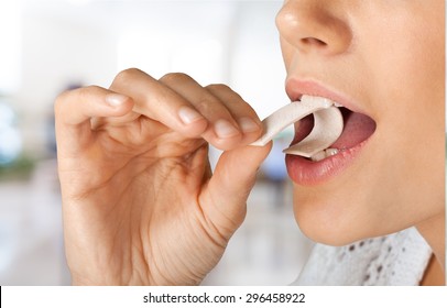 Chewing Gum, Eating, Women.