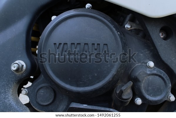 r15 engine cover