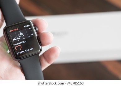 black apple watch series 3