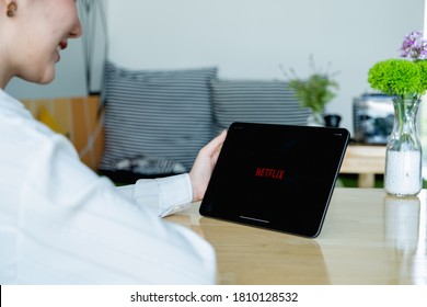 CHIANG MAI, THAILAND : SEP 07, 2020 : Netflix App On Ipad Screen. Netflix Is An International Leading Subscription Service For Watching TV Episodes And Movies