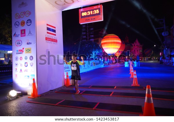 Chiang Rai\
THAILAND-6:8: 2019: CHIANG RAI NIGHT RUN LIGHTING IN THE CITY\
2019.People. Running at city. Streets\
-
