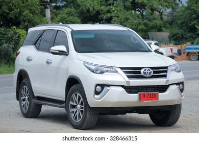 Fortuner Wallpaper Android