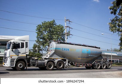 Chiangmai, Thailand -   November 27 2020: Cement Truck Of Chun Fast Company.  On Road No.1001, 8 Km From Chiangmai City.