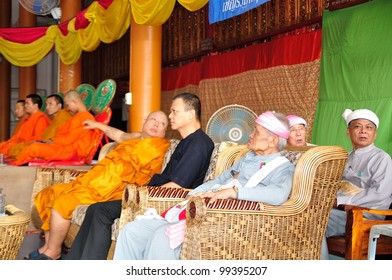 Chiangmai Thailandapril 5 Poi Sang Long Stock Photo 99395207 | Shutterstock