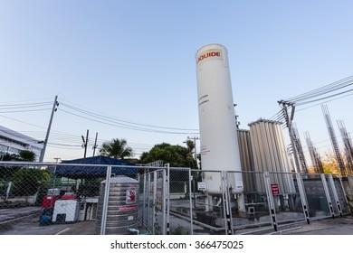 CHIANGRAI HOSPITAL,THAILAND-JANUARY 24: Filling Oxygen Tanks, Hospital In Chiangrai,Thailand On January 24,2016.