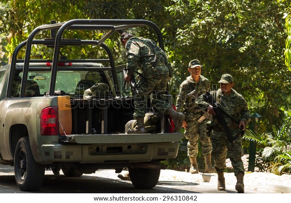 Chiapas, Mexico: 25 March, 2015. Mexican army\
soldiers in Chiapas,\
Mexico