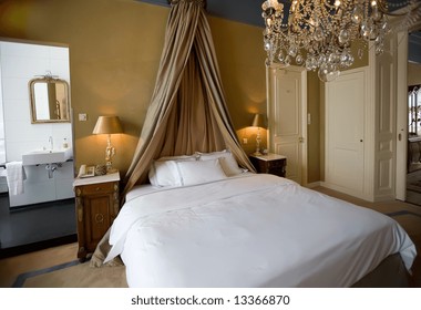 chic bedroom
