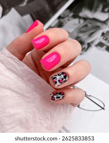 Chic Leopard Nail Design on Feminine Pink Square Nails. Nail art design. Luxury nail. Wedding. Trendy nail. Manicure. Modern