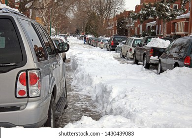 Chicago Blizzard 2011, Cars In The Snow On City Streets