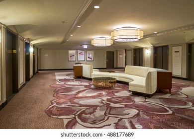 98 Hilton chicago Images, Stock Photos & Vectors | Shutterstock