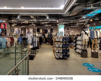 943 Primark store Images, Stock Photos & Vectors | Shutterstock