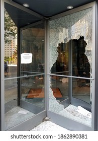 Chicago, IL May 31, 2020, Columbia Store Front Windows And Doors Smashed And Looted During The George Floyd Race Riots