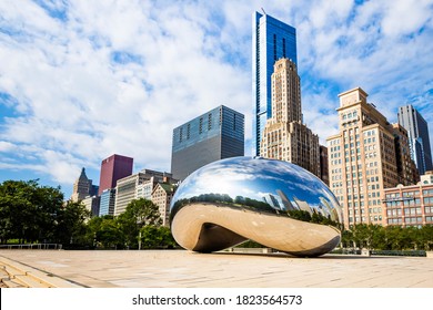 Chicago, IL / USA - 8/28/2020: Famous Cloud Gate Chicago Bean Landmark At Day Nobody Around In Summer