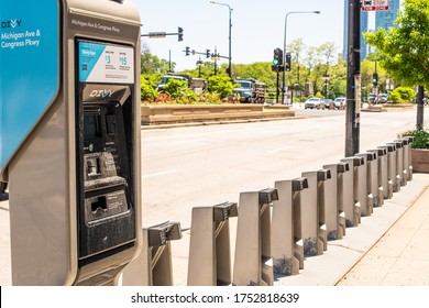 Chicago, IL / USA - June 6, 2020: An Empty Divvy Bike Station Downtown In The Loop, Days After Riots And Looting Occurred In The Area. Mayor Lightfoot Shut Down Divvy As A Precaution.