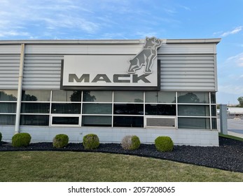 Chicago, IL, USA - October 11, 2021: Mack Trucks Silver Bulldog Statue Standing In Front Of The M And K Truck Centers, Summit, Illinois