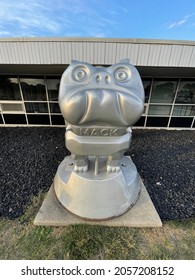 Chicago, IL, USA - October 11, 2021: Mack Trucks Silver Bulldog Statue Standing In Front Of The M And K Truck Centers, Summit, Illinois