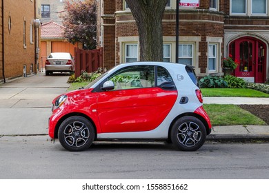 Chicago Illinois August 20 2018 Tiny Red And White Car Parked On The Street