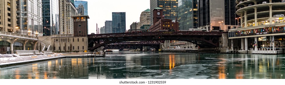 Chicago, Illinois / United States - December 21, 2016:  Panoramic Images Of The The City Of Chicago And Chicago River