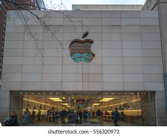 CHICAGO, ILLINOIS, USA - DECEMBER 29, 2016: Michigan Avenue Apple Store Exterior In Chicago On December 29 2016.