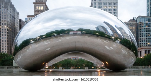 CHICAGO, ILLINOIS, USA - SEPTEMBER 2019: Panoramic Image Of The Bean.