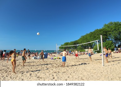 Chicago, IL/USA - November 2020: Ohio Street Beach In Chicago Downtown Summer Volleyball 