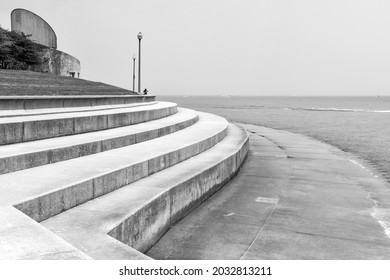 Chicago Lakeshore Trail Walking Path