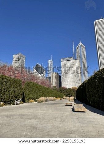 Chicago Millenium Park sunny weather