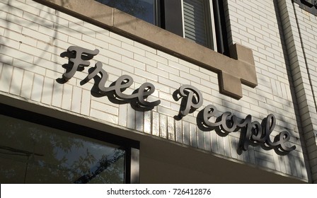 CHICAGO - OCTOBER 2017: Free People Clothing Store In October 2017 In Chicago.