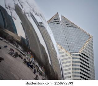 CHICAGO, UNITED STATES - Jan 29, 2022: A Beautiful Shot Of Crain Communications Building, A Corporate Office In Chicago, USA With A Blue Sky