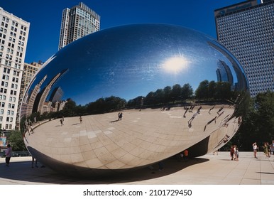 CHICAGO, UNITED STATES - Jun 12, 2021: A Closeup Of The Cloud Gate Aka The Bean Inside The Millenium Park In Chicago, IL, USA