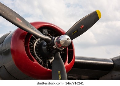 B24 Images, Stock Photos & Vectors | Shutterstock