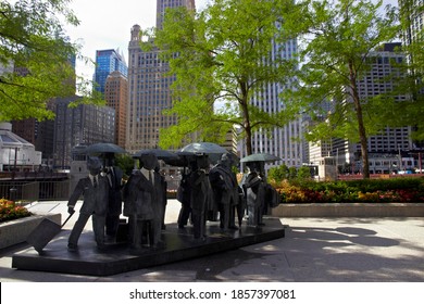 Chicago, USA - July 25, 2016: The Gentlemen Statue By Ju Ming Chicago 2017