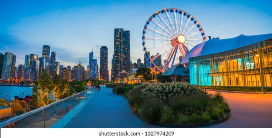 Chicago,illinois,usa. 08-15-17: Beautiful Navy Pier At Dusk With Chicago Skyline.
